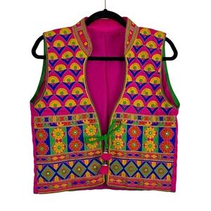 VINTAGE Hot Pink Flroal Embroidered Indian Inspired Sleeveless Vest Size Small